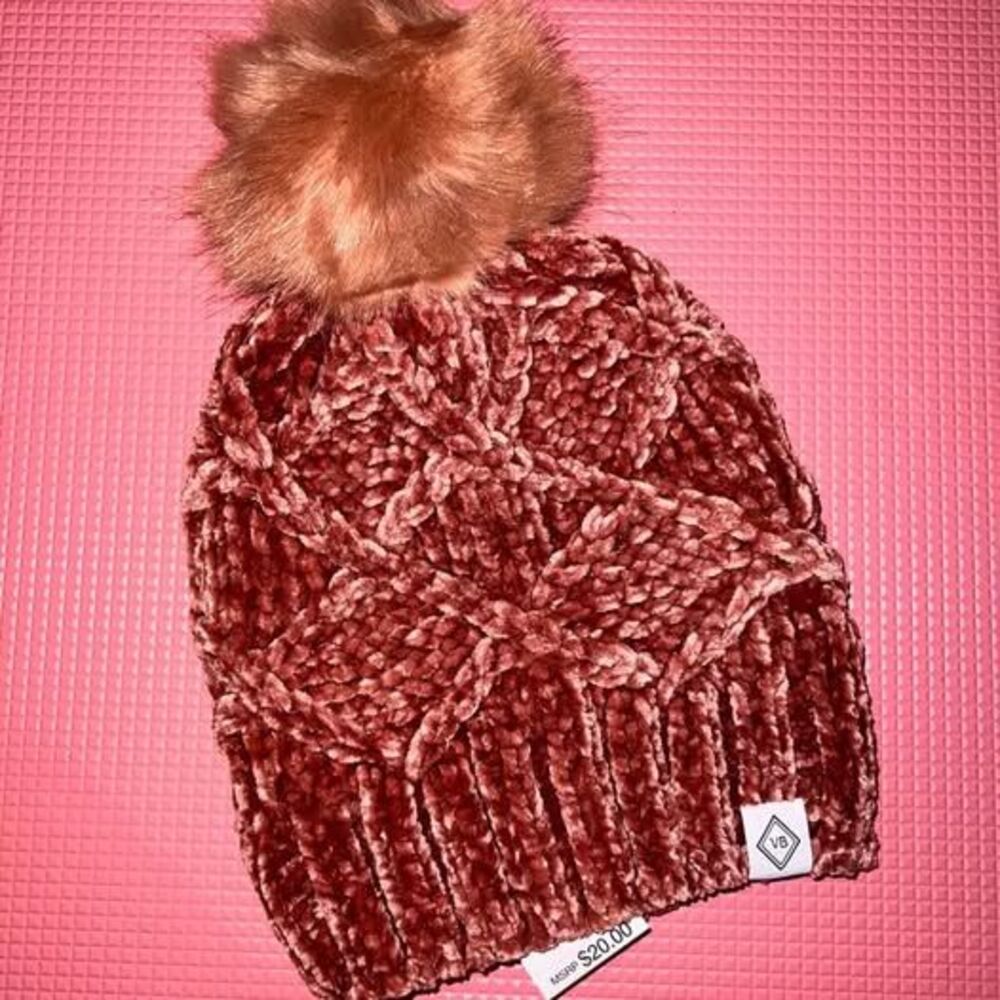Vera Bradley Chenille Hat NWT